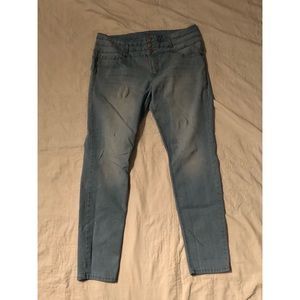 High waisted wallflower jeans